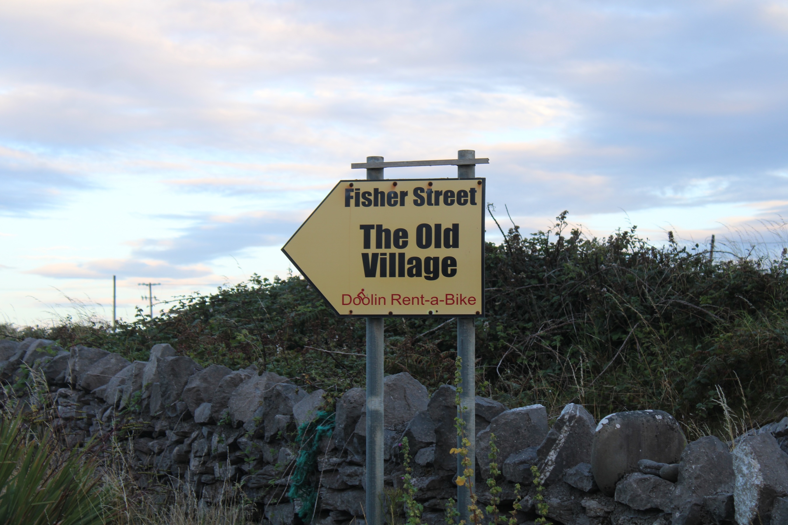 A Doolin rent-a-bike image with a clever bike graphic making up the two o's in Doolin